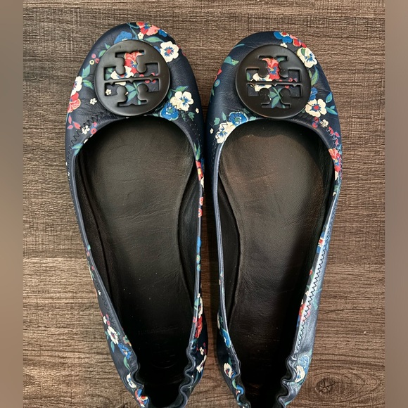 Tory Burch Floral & Navy Blue Minnie Ballet Flats with Logo!! - Picture 1 of 7